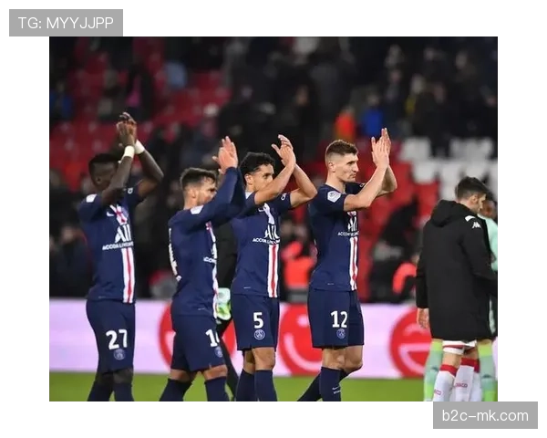 暴雨导致法甲赛事延期，组织方详解应急沟通与球迷补偿流程